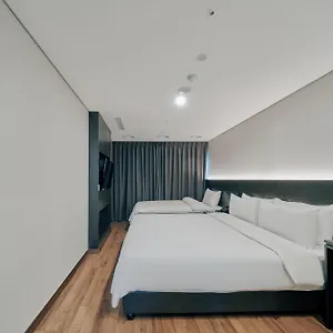 4* 호텔 아쿠아펠리스